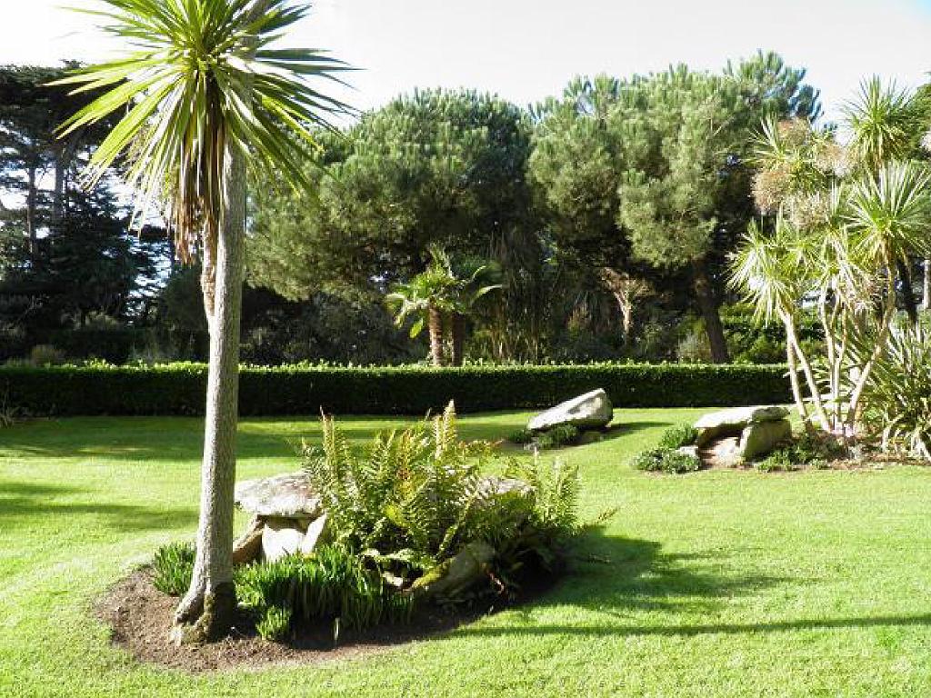 130 Ile de Batz Jardin Georges Delaselle_000027.jpg